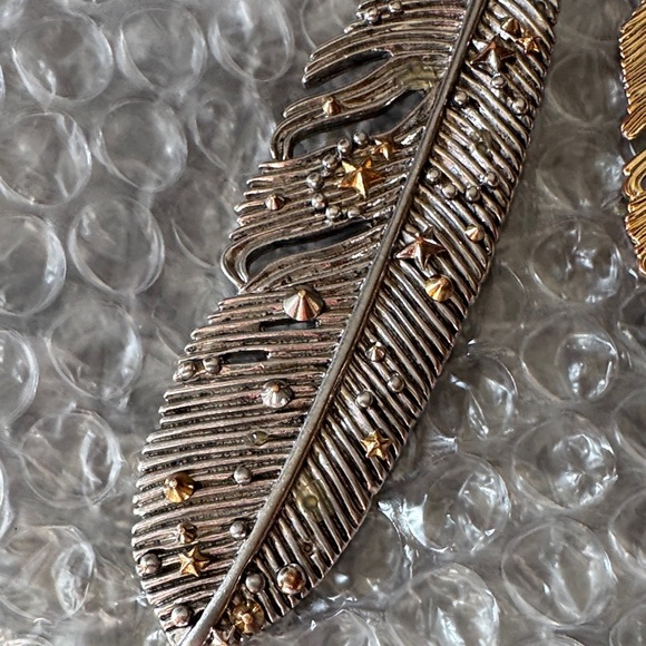 Coach RARE  Metallic Feather Keychain - Picture 4 of 8